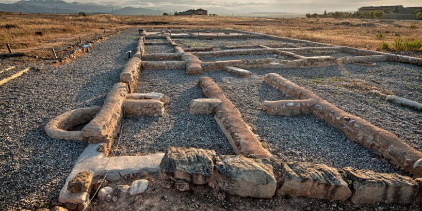 The Pla d´Almatà · Hotel Santuari · Balaguer
